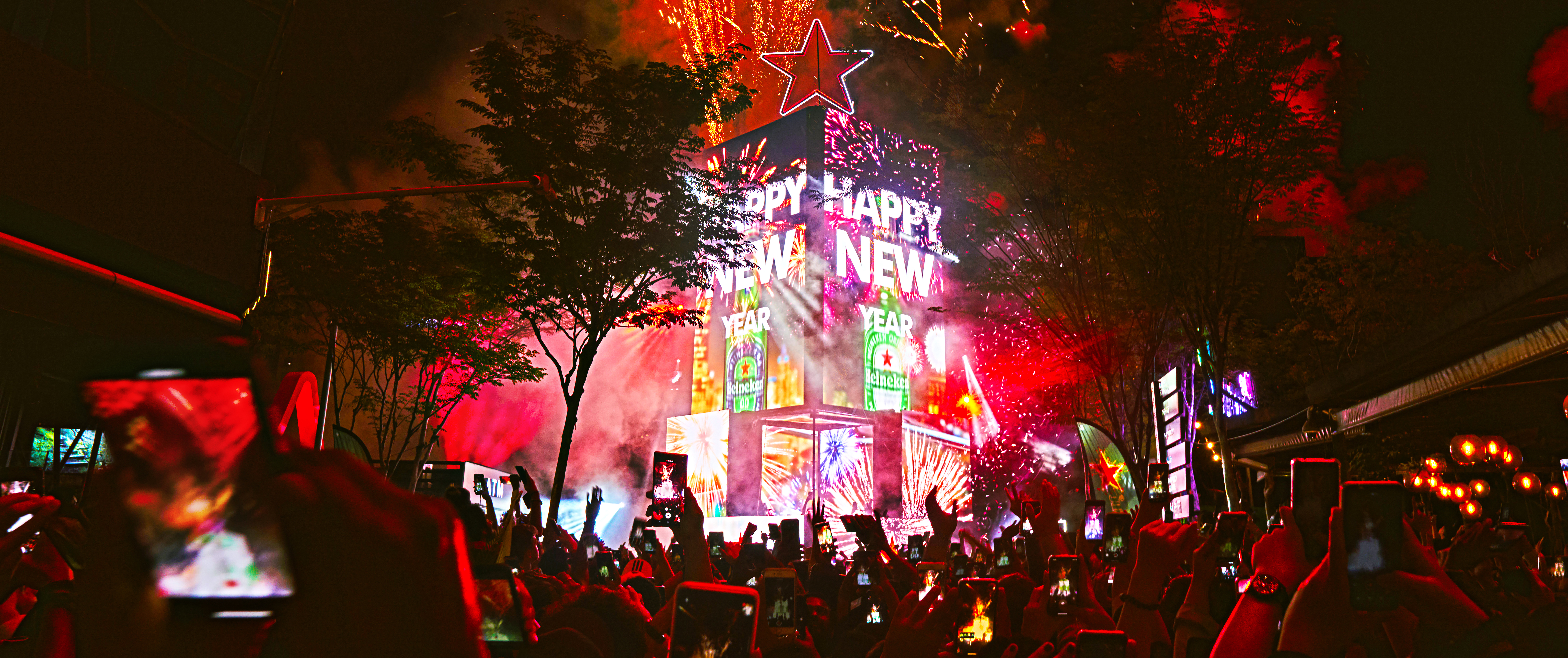Heineken® ushered in the new year with a dazzling display of fireworks-v3